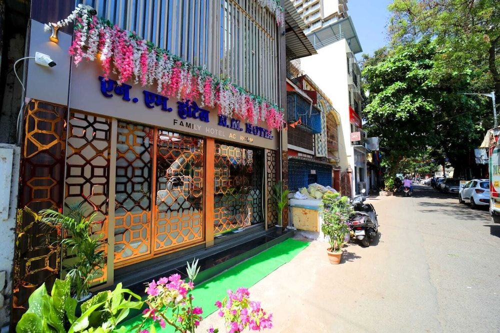 N.M. Hotel 2