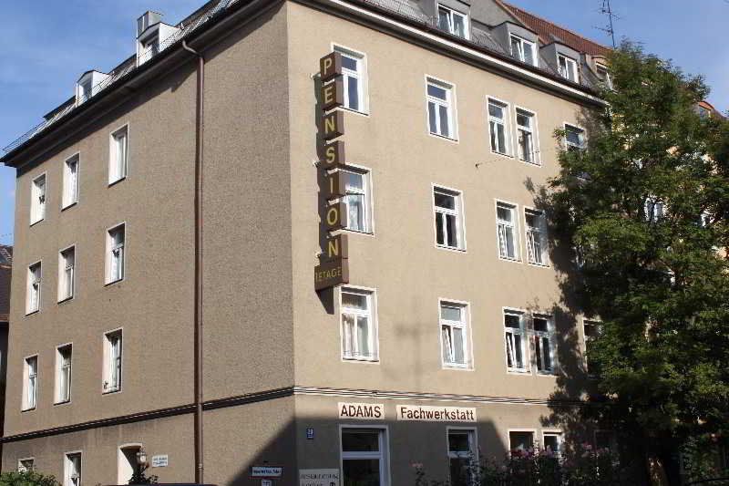 Hotel Pension Schmellergarten 1