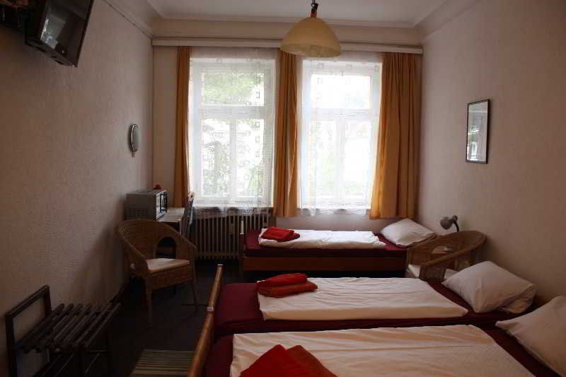 Hotel Pension Schmellergarten 2