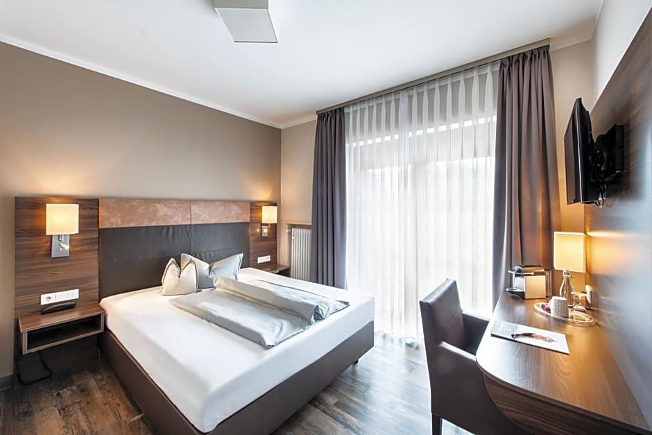 Sporthotel Bernrieder Hof GmbH 1