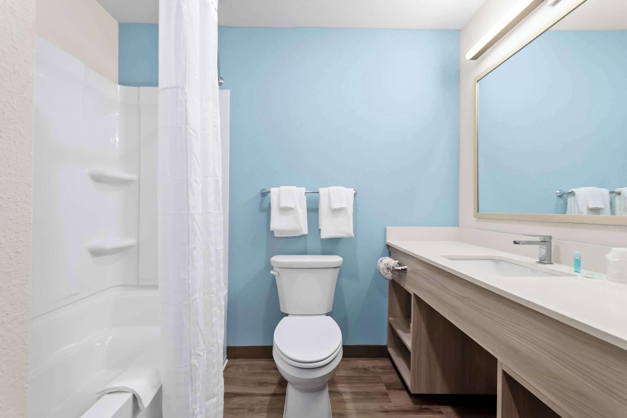 WoodSpring Suites Pensacola West 1