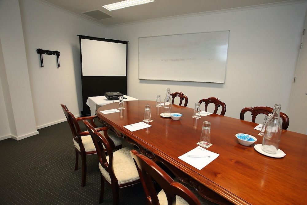 Oaks Townsville Hotel 1