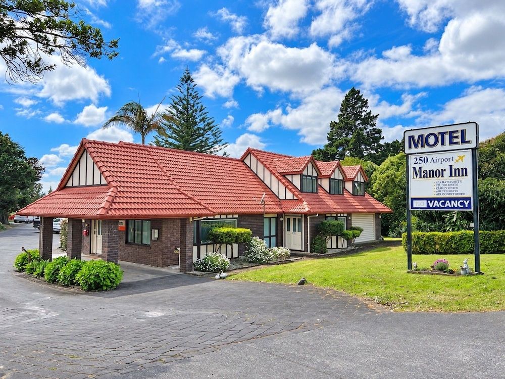 Airport Manor Inn 1