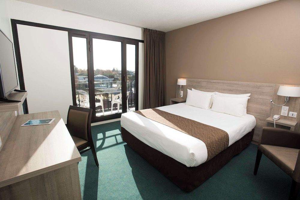 Brit Hotel du Lac 1