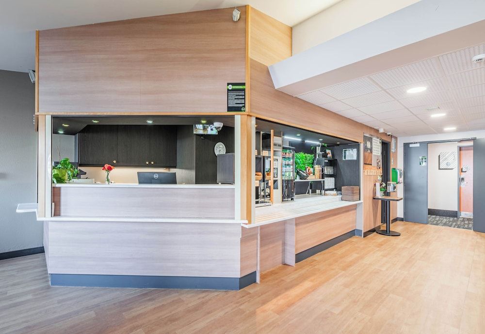 B&B HOTEL Strasbourg Aéroport 2