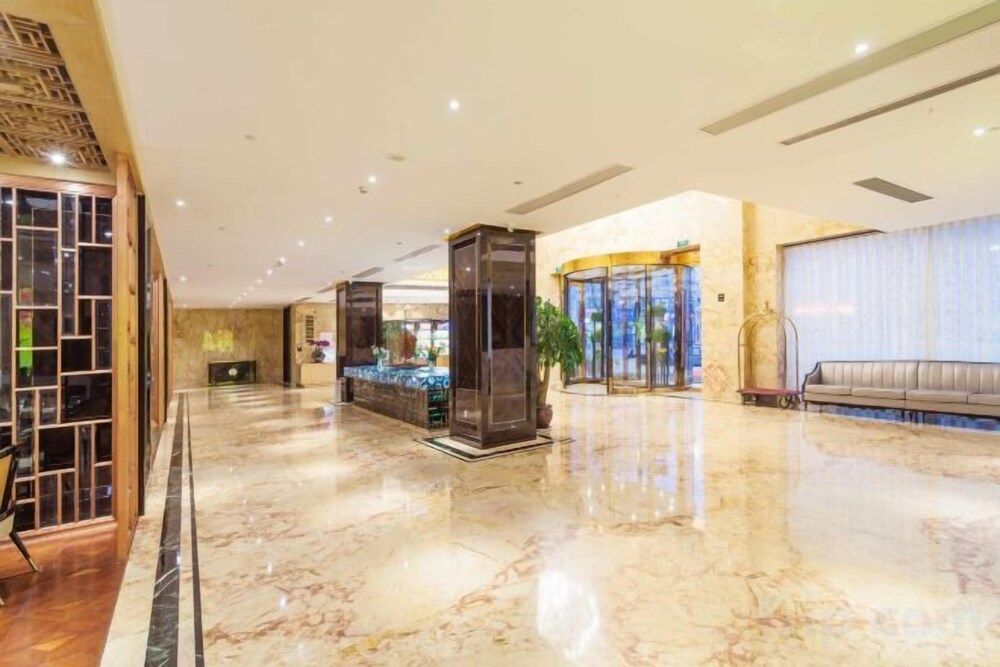 International Milan 1