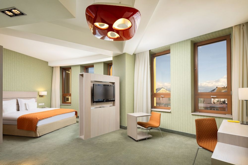 Courtyard by Marriott Downtown Sibiu 1