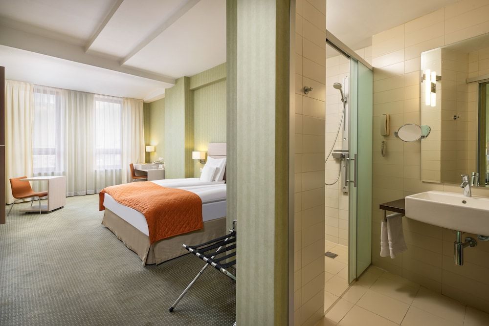 Courtyard by Marriott Downtown Sibiu 2