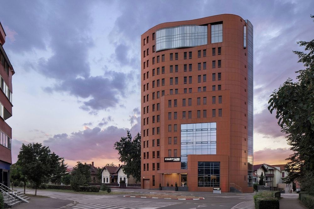 Courtyard by Marriott Downtown Sibiu 1
