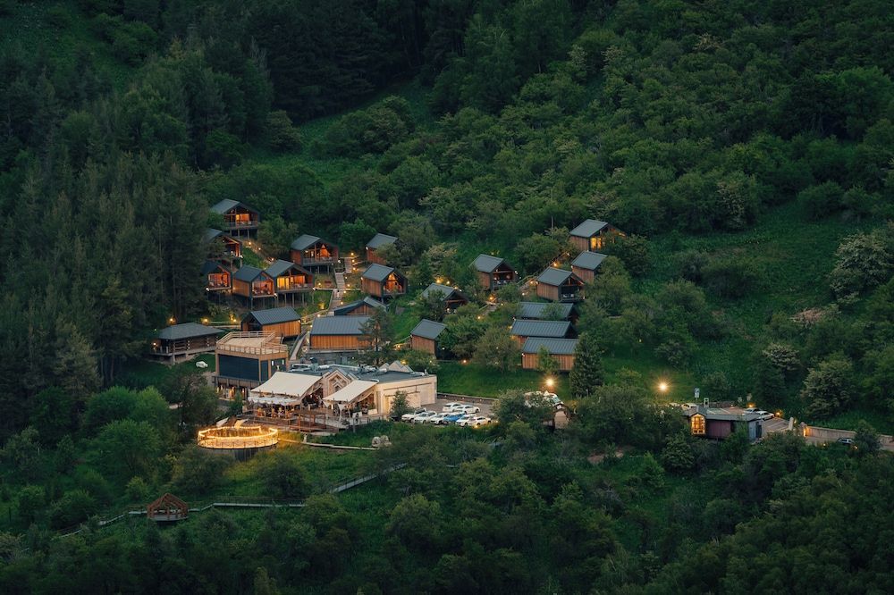 Qazaq Auyl Eco Hotel 1