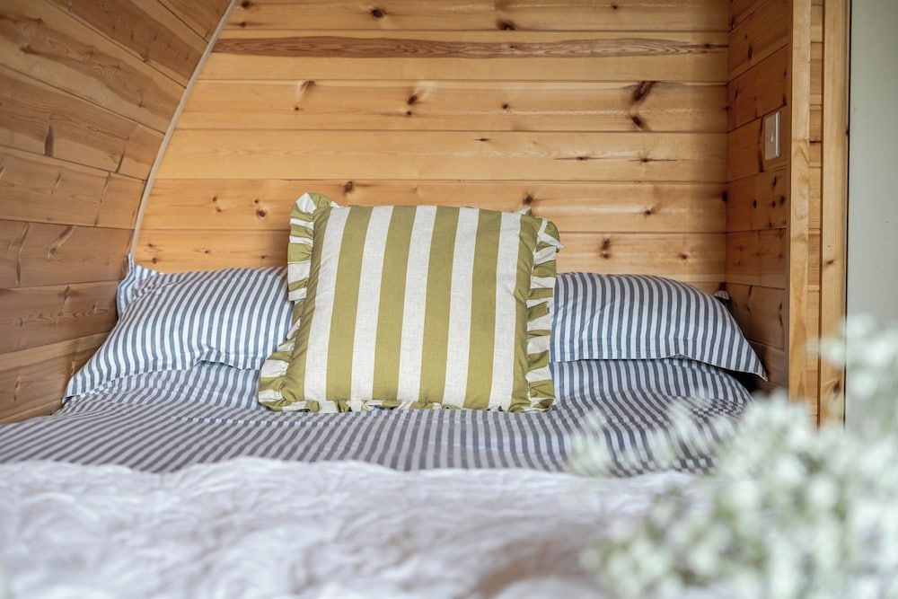 Beautiful and Cosy Garden Pod Saintives 2