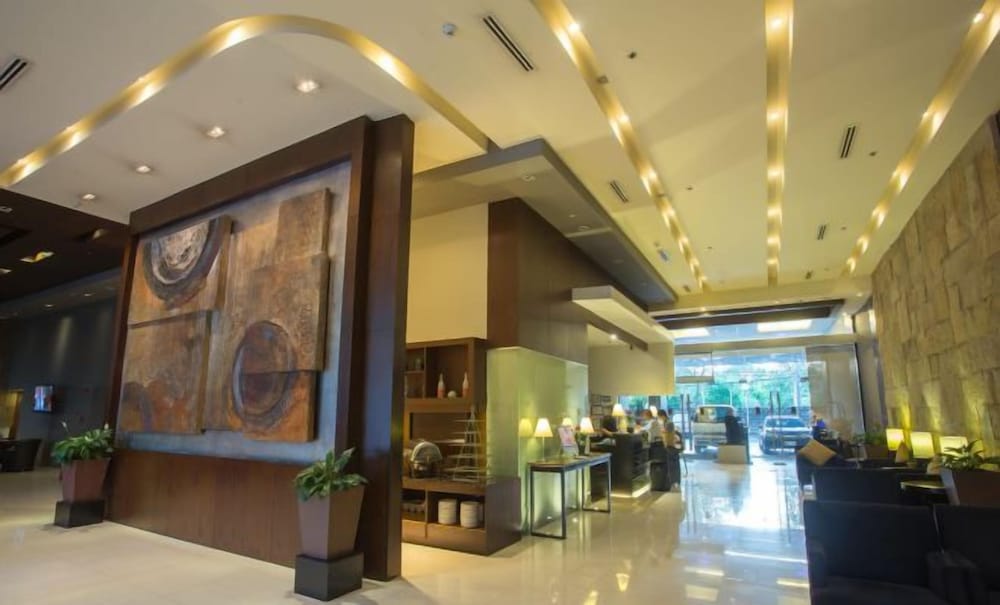 B Hotel Alabang 2