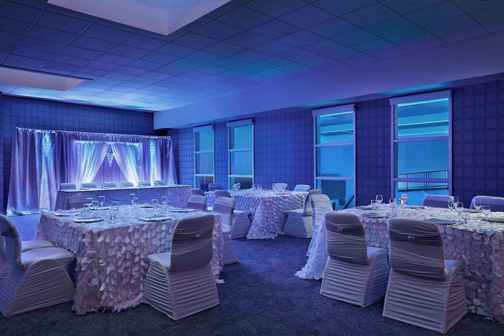 Aloft by Marriott Calgary University 2
