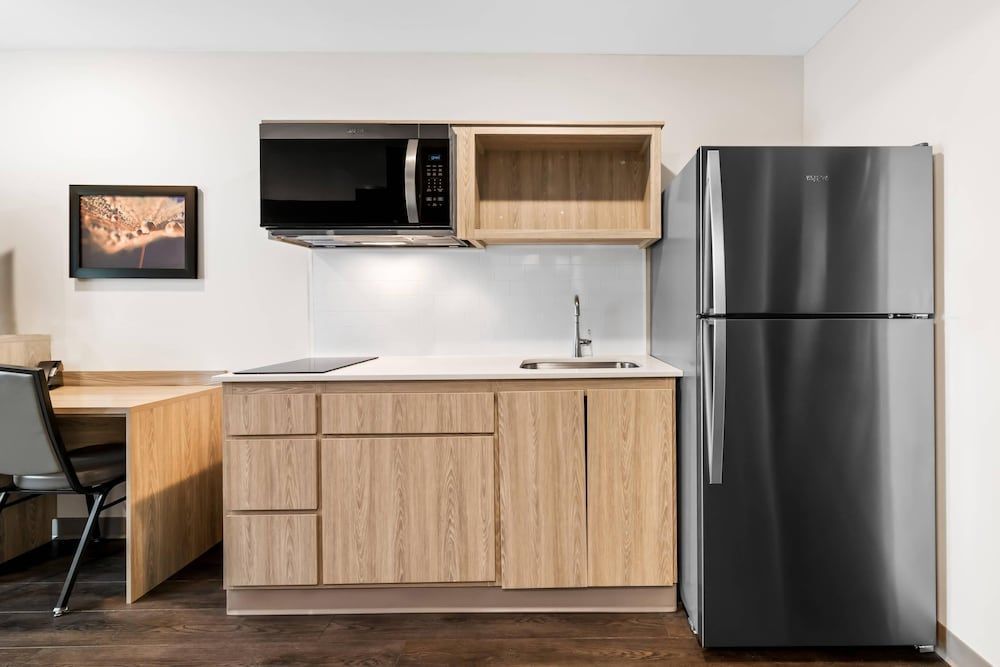 WoodSpring Suites Charlotte Airport 1