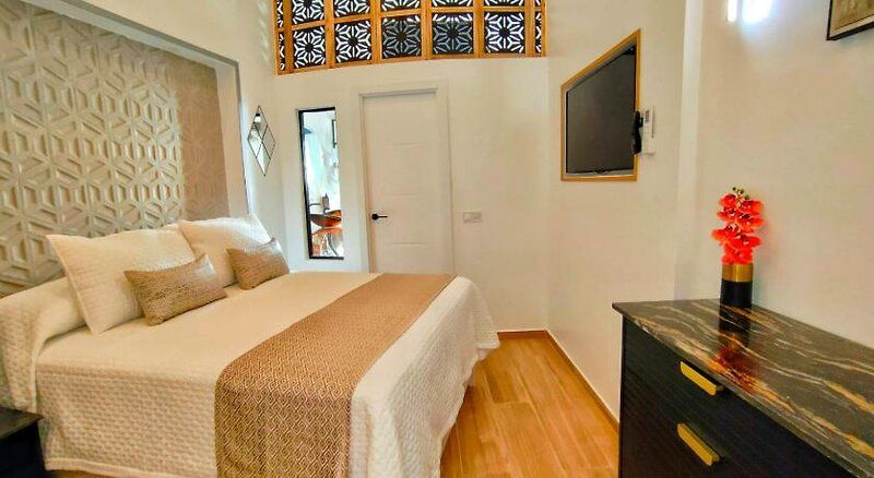 Apartamentos Buendia Suites - Torremolinos Centro 2