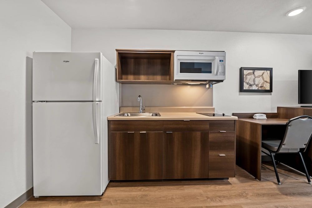WoodSpring Suites Loves Park - Rockford 1