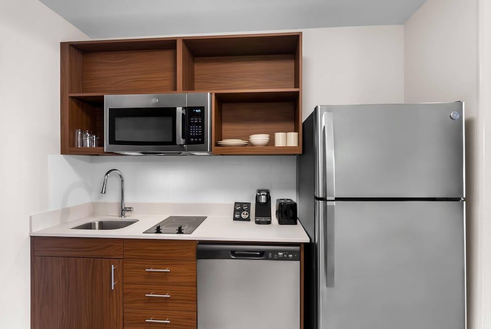 Everhome Suites Bastrop by Choice Hotels 1