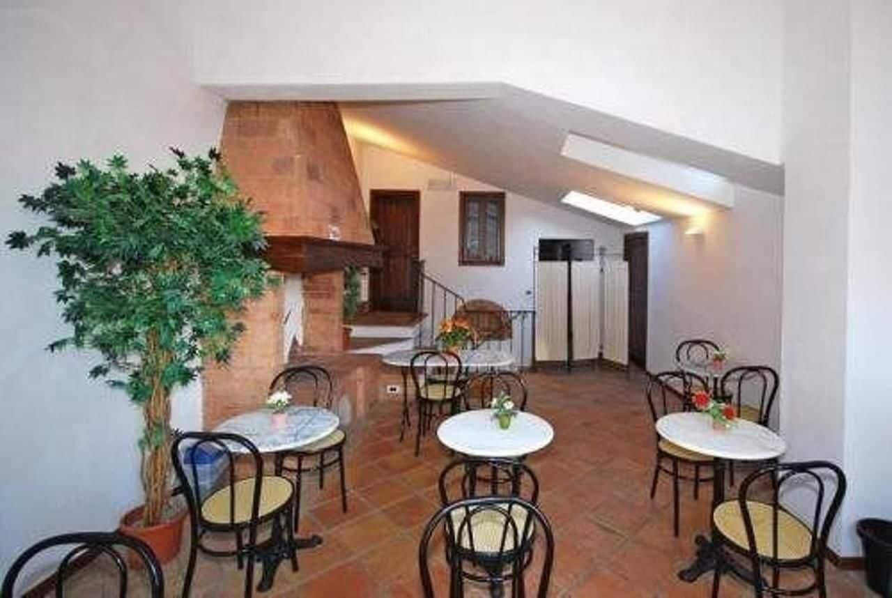 A La Casa Dei Potenti 1