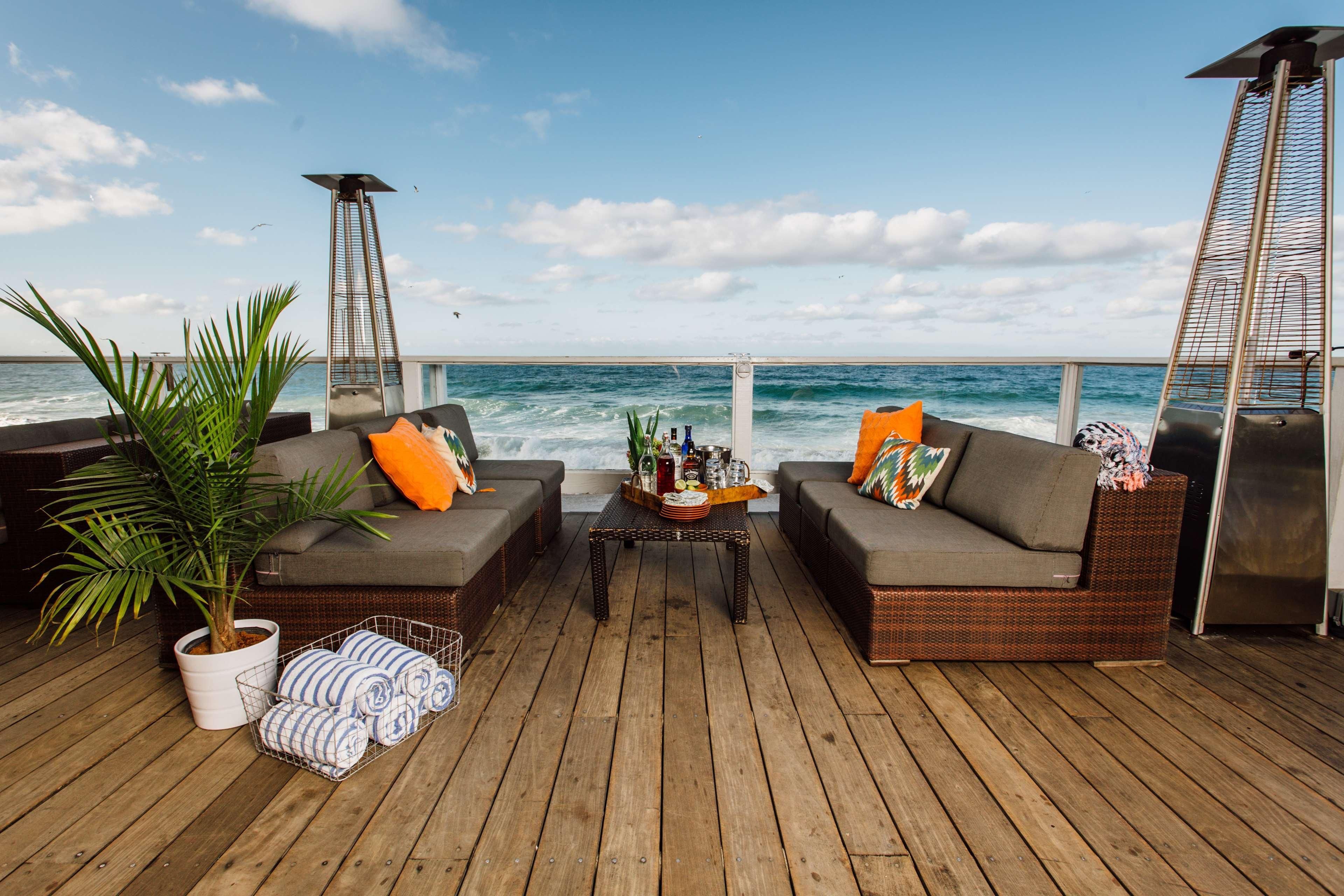 Pacific Edge Hotel 1