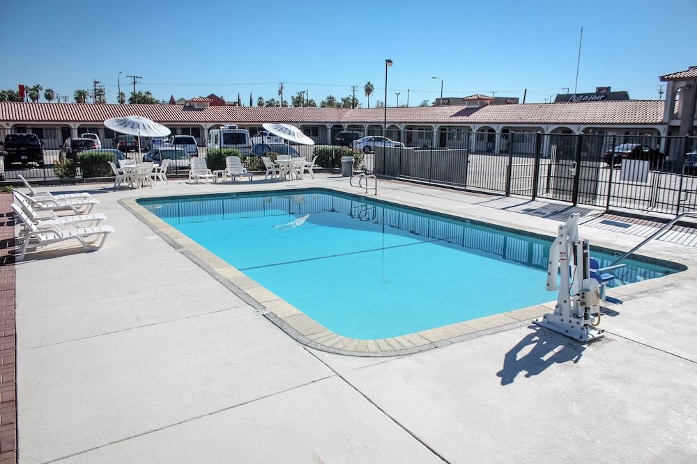 Red Roof Inn Blythe 1