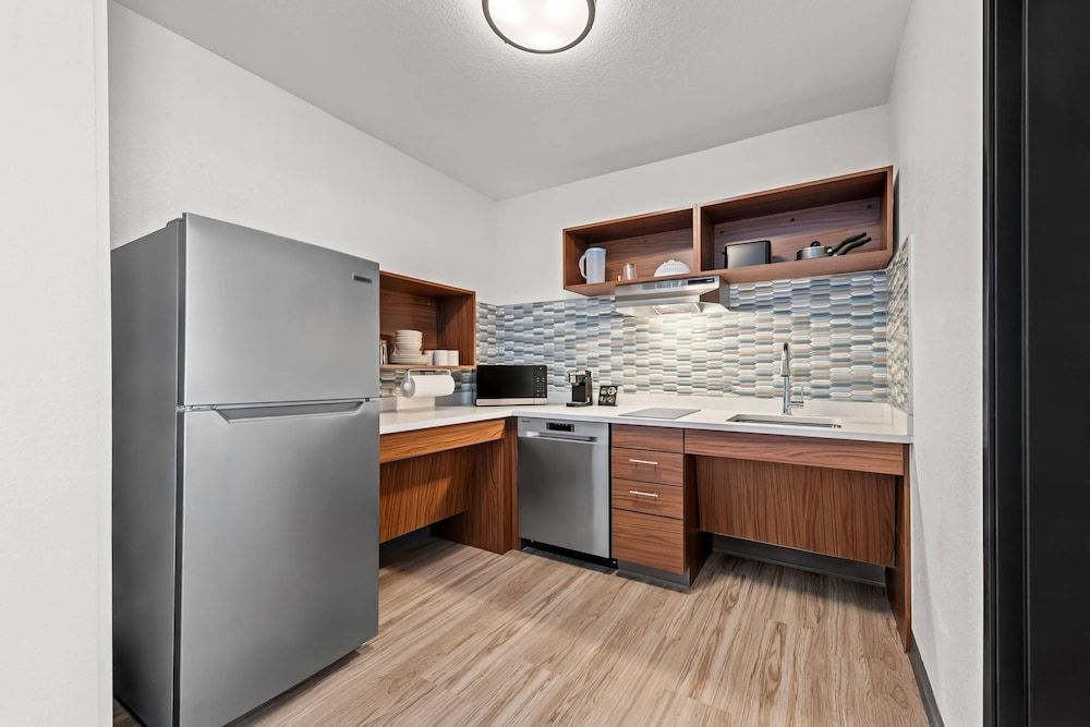 Everhome Suites Waco by Choice Hotels 1