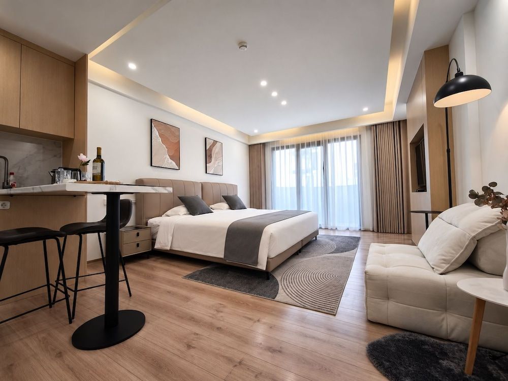 CCLUX Suites Piraeus - Spacious 40sqm rooms 1