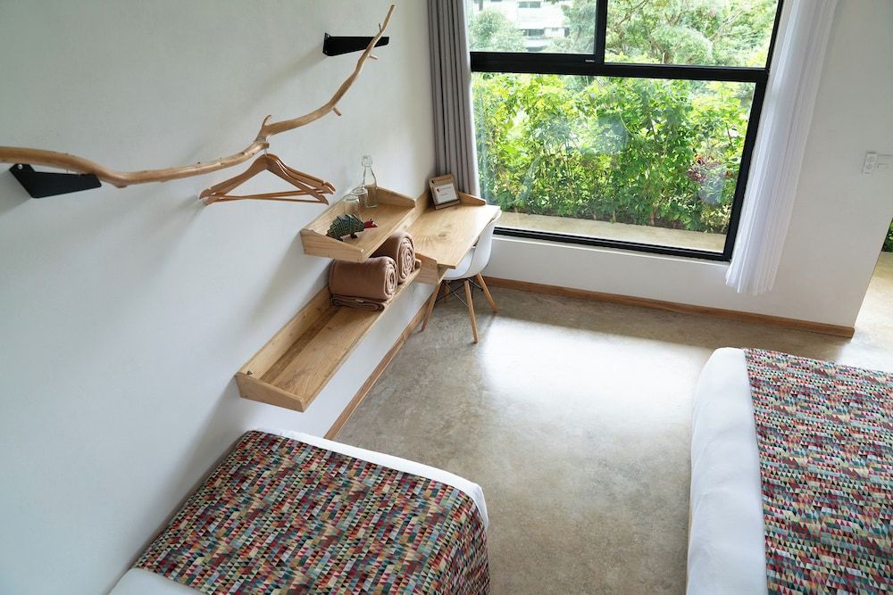 Hotel con Corazon Monteverde 1
