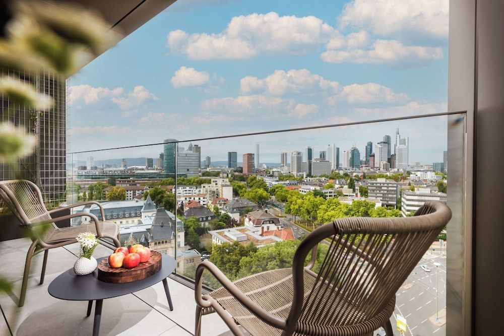 Kennedy 89 Hotel Frankfurt, part of Hyatt 1