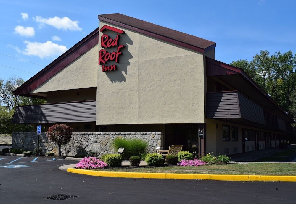 Red Roof Inn Utica 1