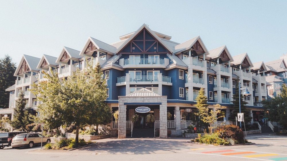 Summit Lodge Boutique Hotel by Paradox 1