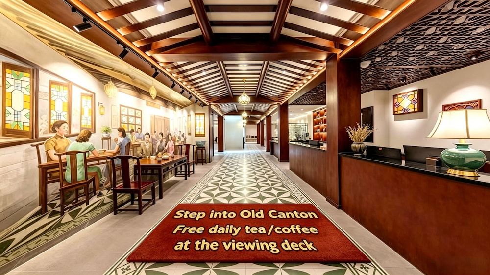Stargazing Platform Inn - Heart of Old Canton 1