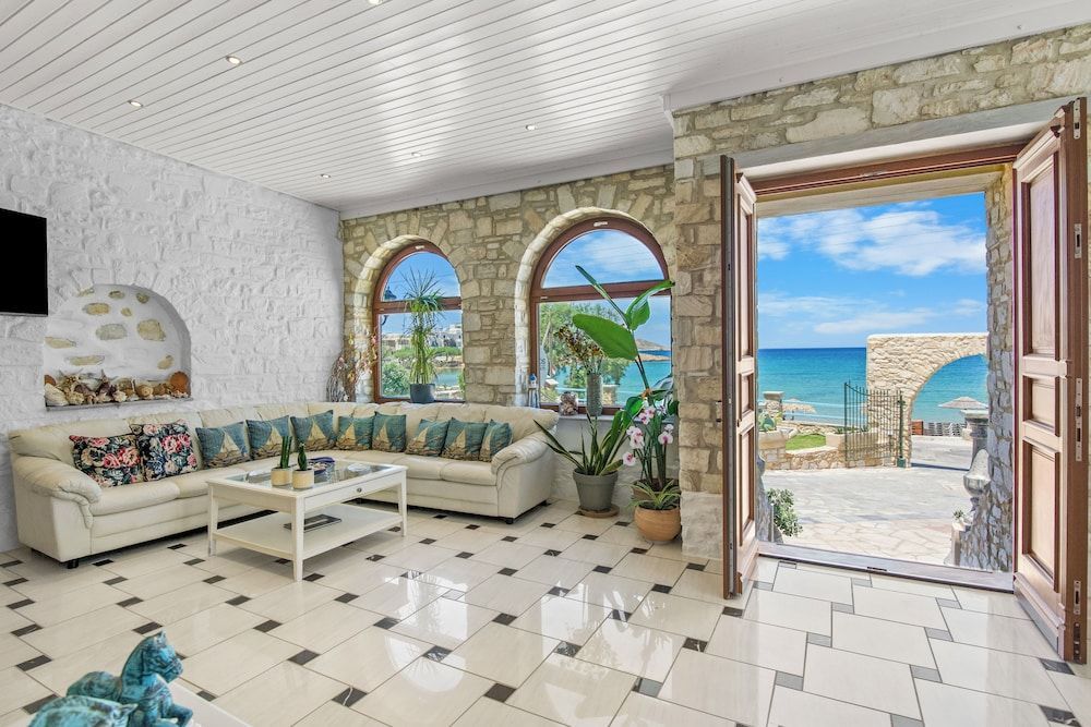 Contaratos Beach Hotel 2
