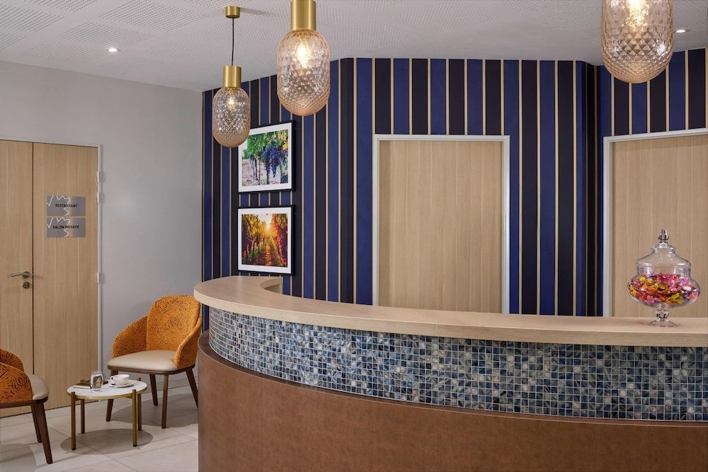 Quality Aparthotel Zenitude Bordeaux Saint-Jean 2
