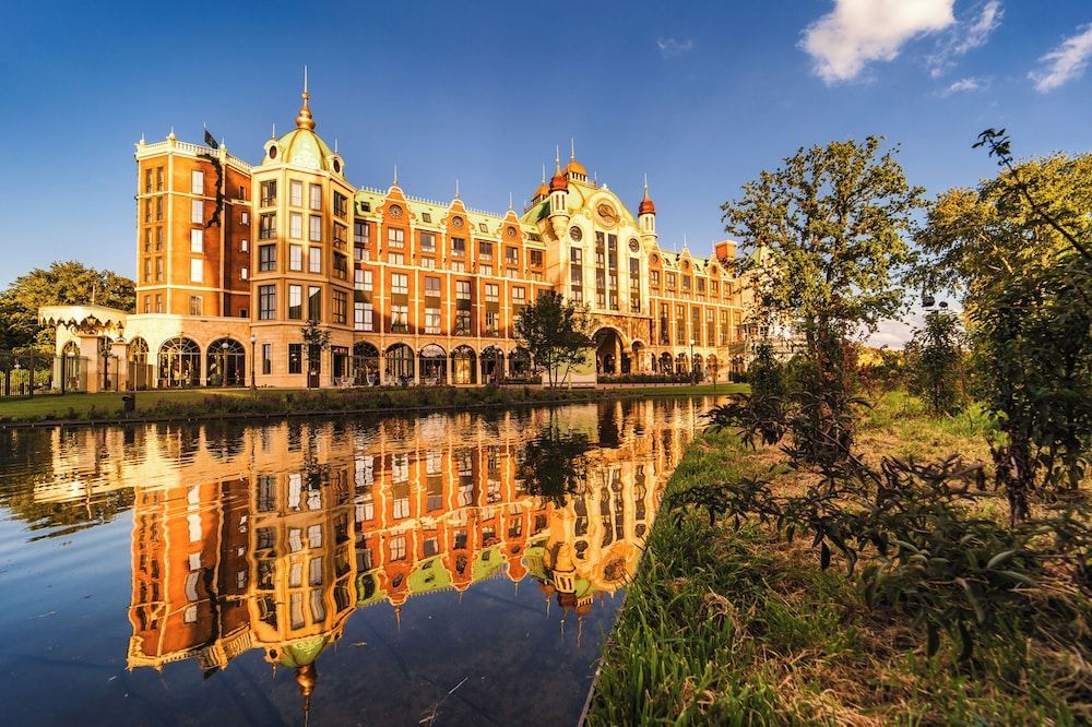 Efteling Grand Hotel - Theme Park tickets included 1