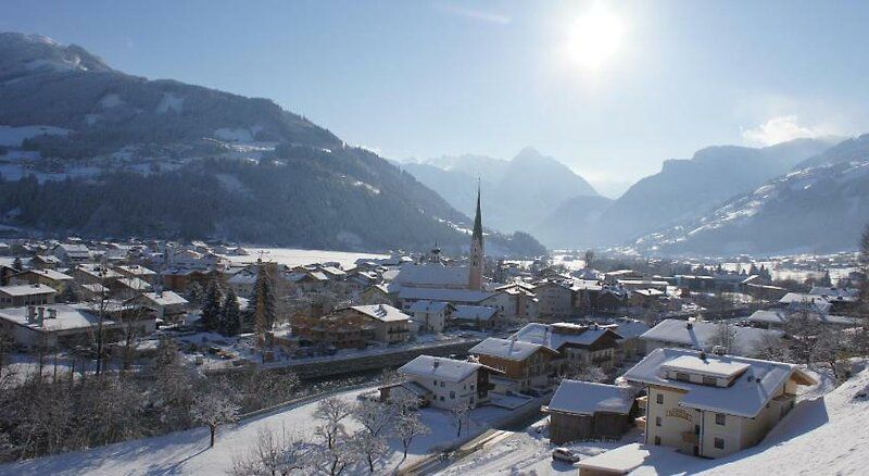 Alpenhof Hotel Garni Suprême 1