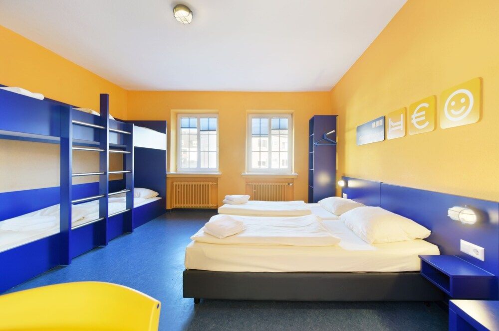 Bed’nBudget Expo-Hostel Dorms 1