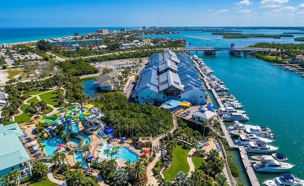 Holiday Inn & Suites CLEARWATER BEACH S-HARBOURSIDE by IHG 1
