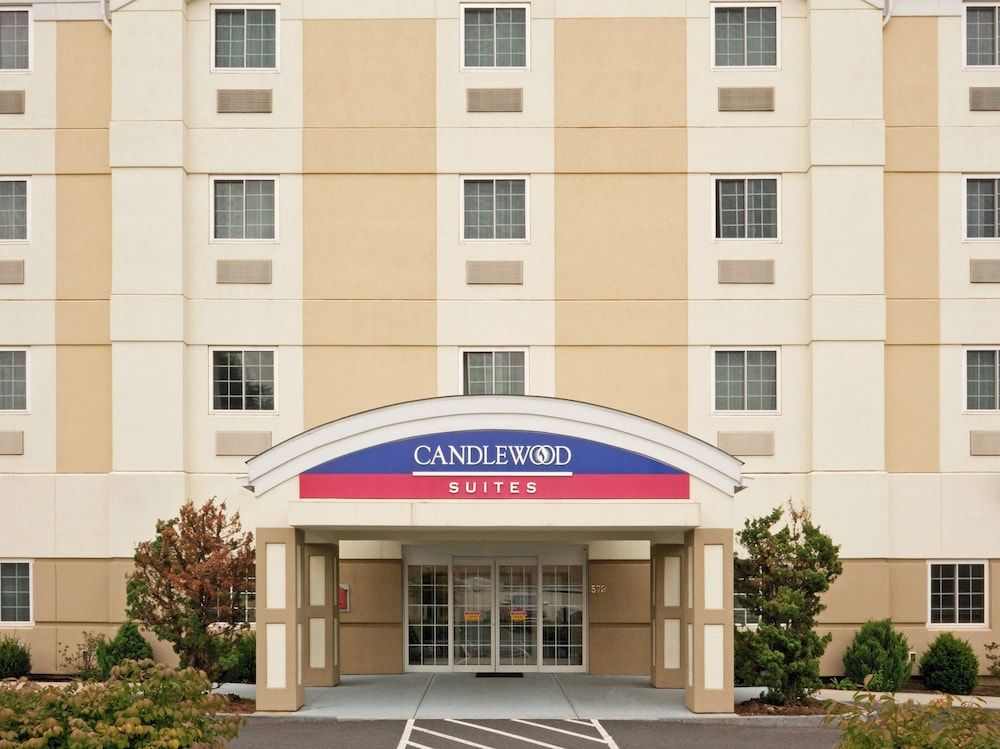 Candlewood Suites WEST SPRINGFIELD by IHG 1