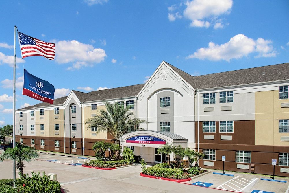Candlewood Suites GALVESTON by IHG 1