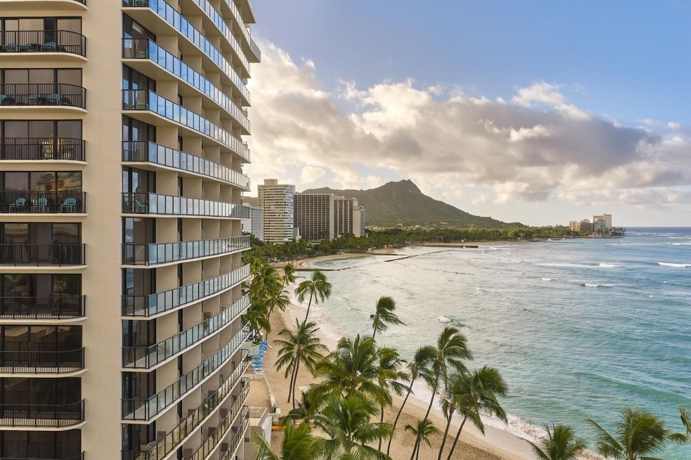 OUTRIGGER Waikiki Beach Resort 1