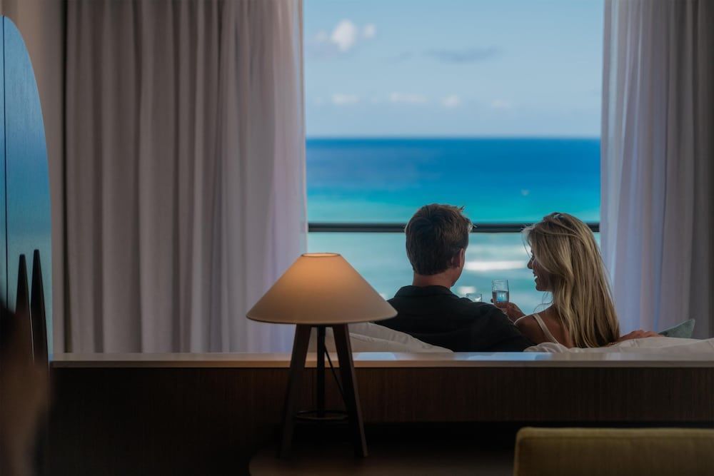 OUTRIGGER Waikiki Beach Resort 2