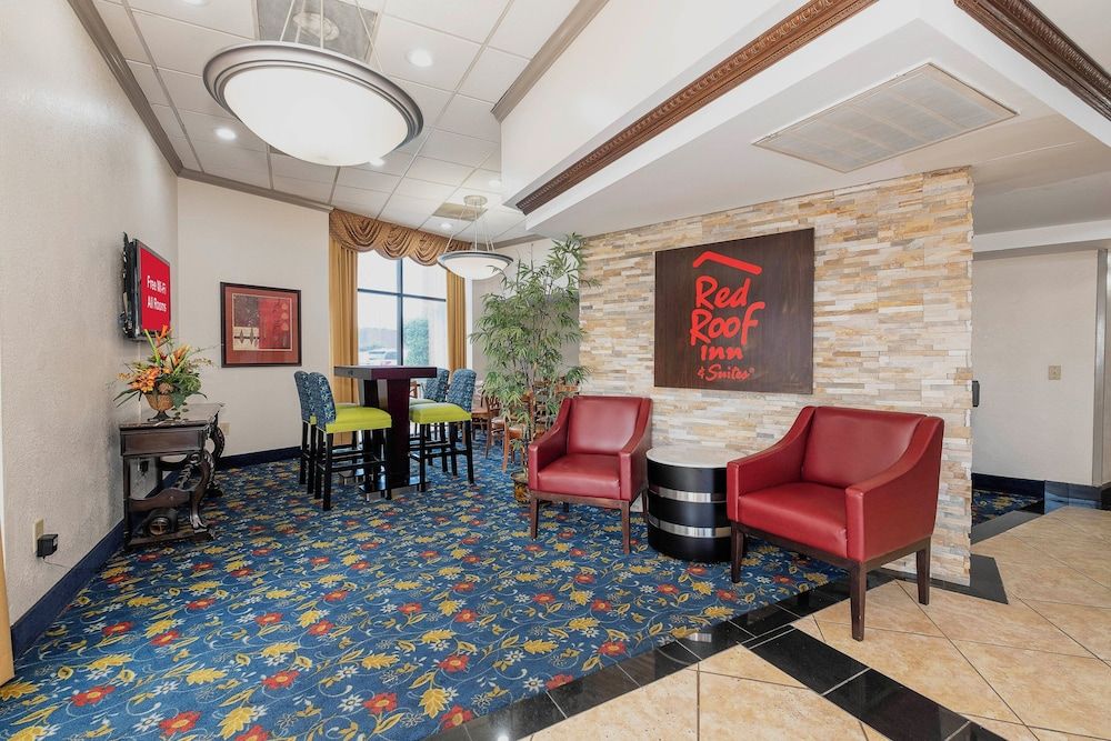 Red Roof Inn & Suites Macon 2
