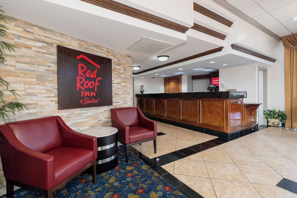 Red Roof Inn & Suites Macon 2