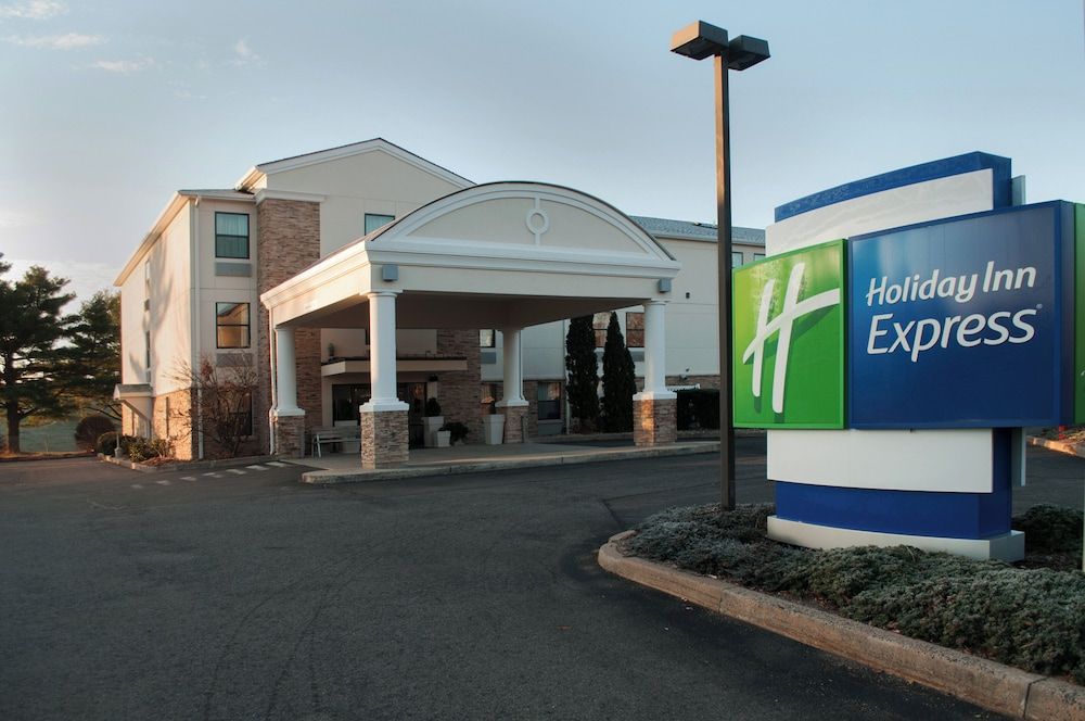 Holiday Inn Express VERNON - MANCHESTER by IHG 1
