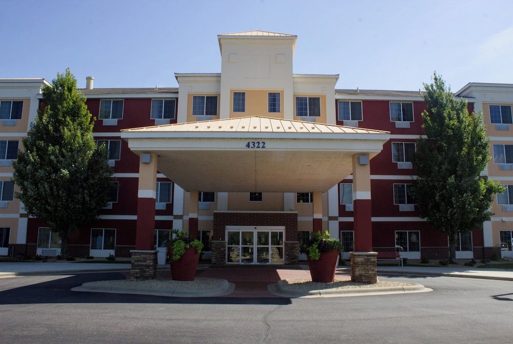 Holiday Inn Express & Suites ST. CLOUD by IHG 1