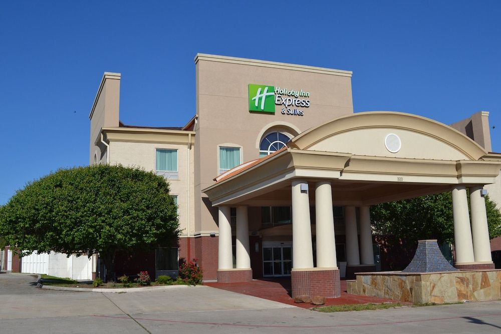Holiday Inn Express & Suites GAINESVILLE by IHG 1
