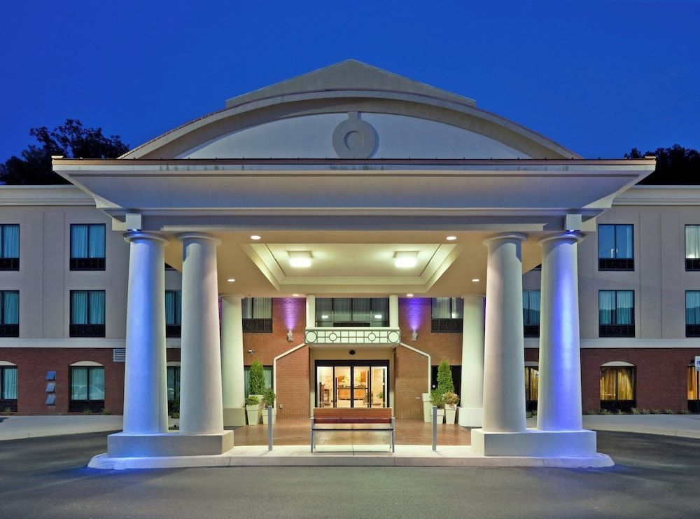Holiday Inn Express & Suites HARRIMAN by IHG 1