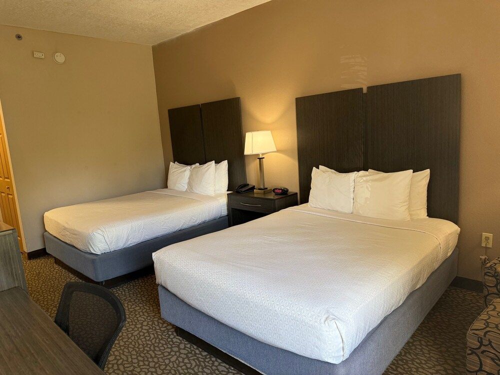 Comfort Inn & Suites Bradenton North I-75 1