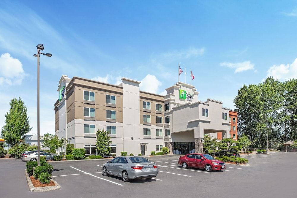 Holiday Inn Express & Suites TACOMA by IHG 1
