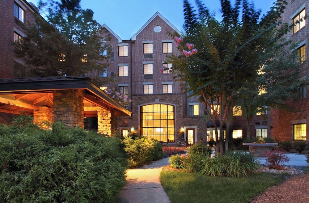 Staybridge Suites TYSONS - MCLEAN by IHG 1